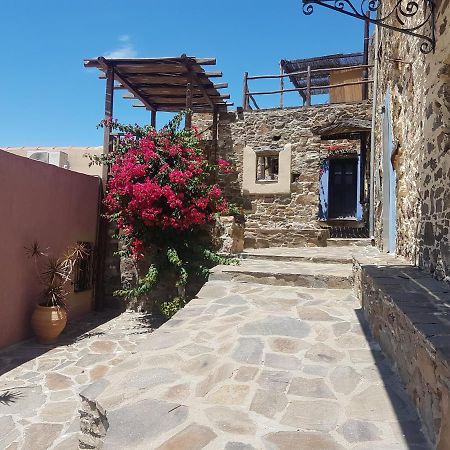 Chios Houses, Beautiful Restored Traditional Stone Houses With An Astonishing Seaview Volissos Exterior foto