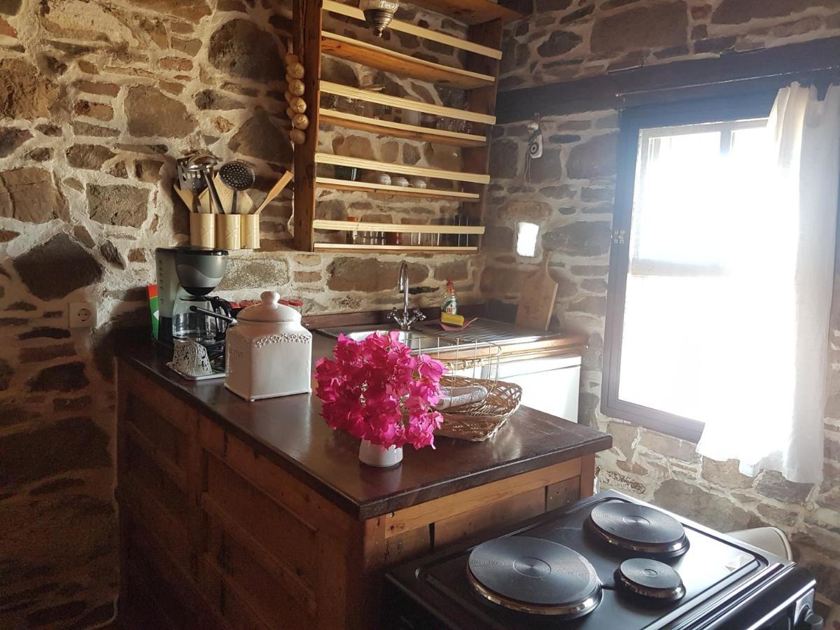 Chios Houses, Beautiful Restored Traditional Stone Houses With An Astonishing Seaview Volissos Exterior foto